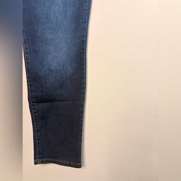 Old Navy Indigo Denim Pants - Picture 6 of 8